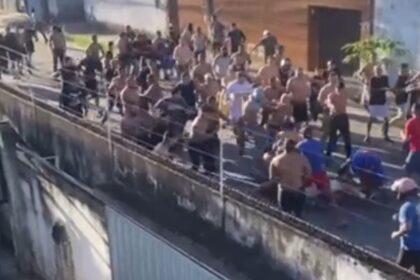 video:-torcedores-de-ceara-e-fortaleza-entram-em-confronto-antes-de-classico