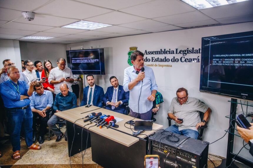 senador-cid-gomes-sai-em-defesa-de-deputado-junior-mano,-alvo-de-investigacao-da-pf-por-fraudes