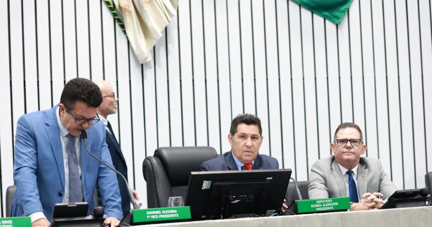 alece-comeca-a-tramitar-proposta-para-mitigar-efeitos-de-tarifa-imposta-pelos-eua