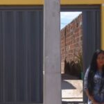 poste-de-alta-tensao-e-instalado-em-frente-a-garagem-de-casa,-e-enel-cobra-r$-3-mil-para-retirar