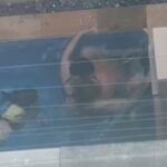 casal-e-investigado-por-oferecer-bebida-e-fazer-sexo-em-piscina-na-frente-de-crianca