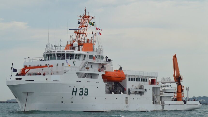 navios-da-marinha-usados-para-pesquisa-abrem-para-visitacao-gratuita-em-fortaleza