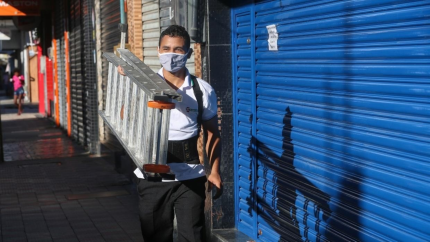 ceara-deve-abrir-mais-de-5-mil-oportunidades-para-autonomos-ate-o-fim-de-2025,-projeta-idt/sine