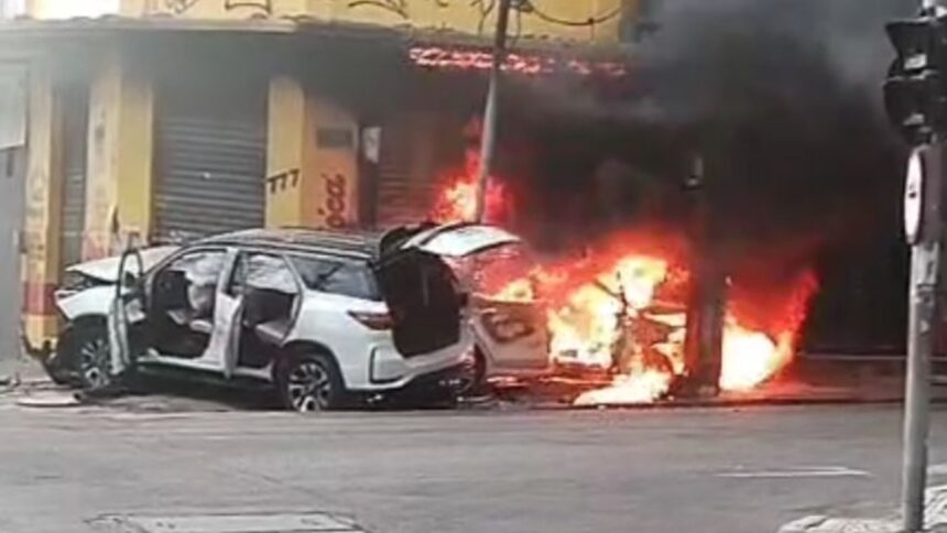 colisao-entre-veiculos-deixa-tres-feridos-e-carro-carbonizado-em-fortaleza